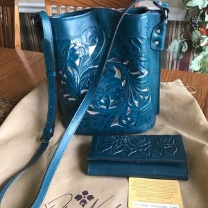Patricia Nash 100% full-grain leather bag/wallet.Ordered patricianashdesigns.com